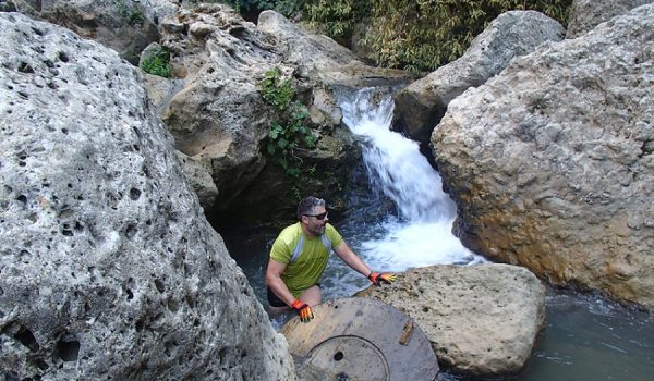 Para finalizar con la limpieza de la zona se establecieron cautro grupos de voluntarios.
