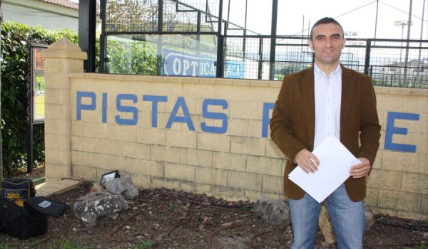 El concejal de Deportes, en una imagen de archivo en las pistas de El Fuerte.