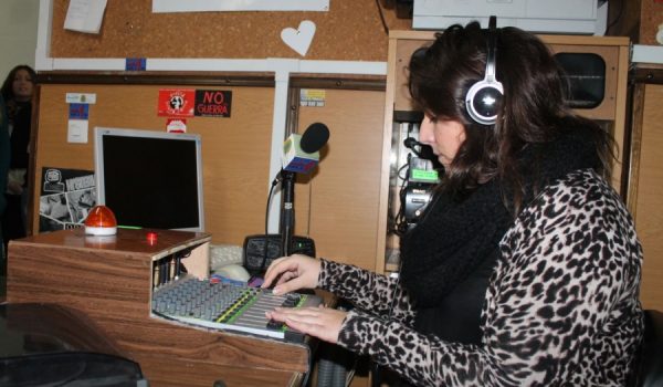 Elena Córdoba ha sido una de las alumnas que han participado en programas radiofónicos.