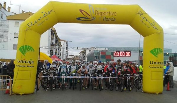 La  prueba tuvo su salida y llegada en la barriada de La Dehesa.