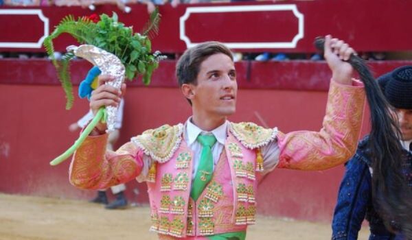El novillero se enfrenta a una cita soñada en la prestigiosa Feria de San Marcos.