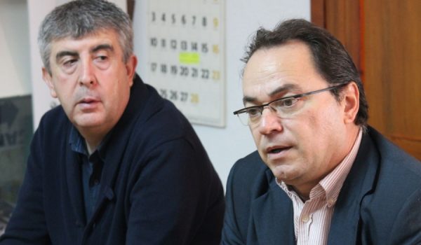 Camacho ha comparecido esta mañana junto al presidente de Montecorto, Juan Antonio González.