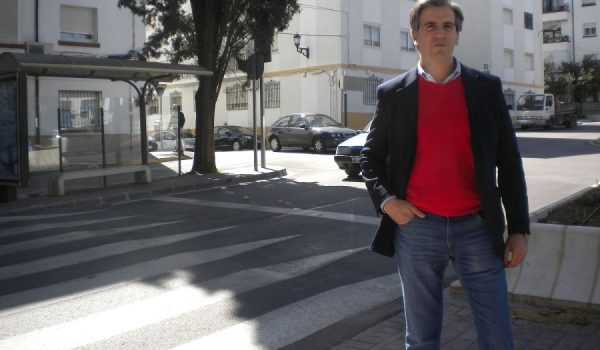 El arreglo de los pasos de peatones se han convertido en una reivindicación histórica.