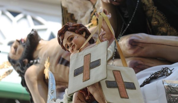 Detalle del trono de Nuestra Señora de las Angustias.