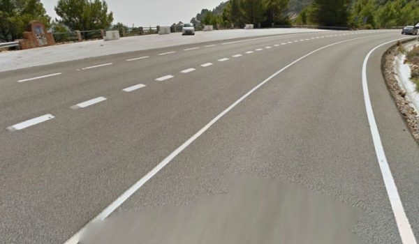 La colisión se produjo en el kilómetro 28 de la carretera A-355.