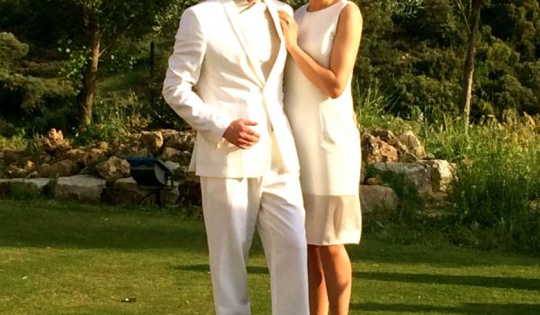 Los novios en las instalaciones de Ronda Mountain Resort, donde se celebró el enlace.
