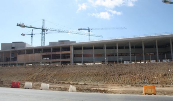 Imagen de las obras del nuevo hospital comarcal.