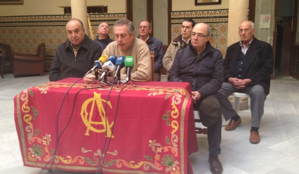 Los miembros de la comisión afirman no entender la posción de la Real Maestranza de Caballería de Ronda.