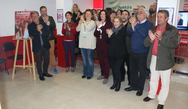 Los socialistas rondeños celebraron la victoria de Susana Díaz en la Casa del Pueblo.