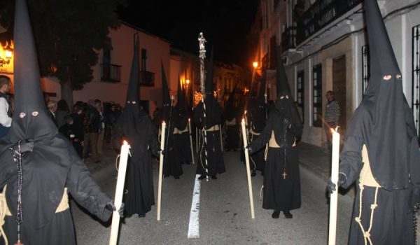 La Hermandad alcanzó la Carrera Oficial con más de media hora de retraso.
