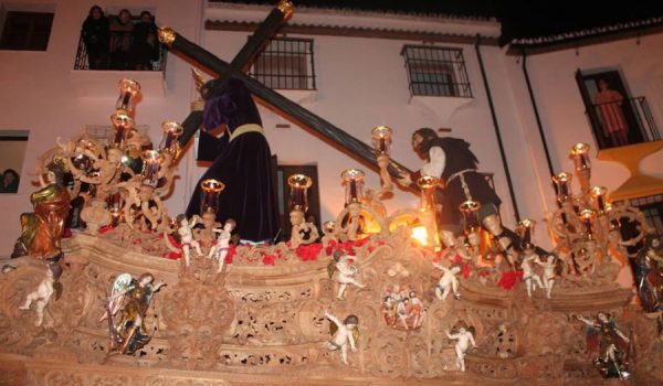 El Señor de Ronda, subiendo la calle Santa Cecilia.