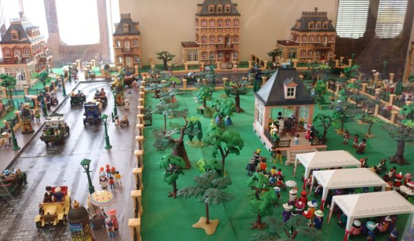 El precio de la entrada a la exposición es de 2 euros, siendo gratuita para los niños menores de cuatro años.