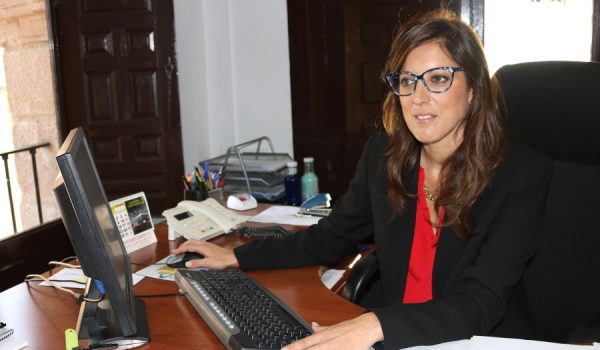 María del Carmen Martínez, delegada de Educación.