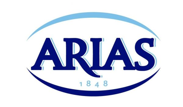 El director general de la empresa, Javier Roza, comunicó ayer a los trabajadores la decisión de reorganizar la empresa.