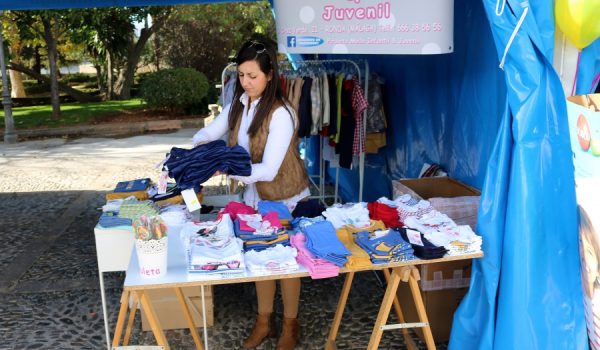 Piruleta, una tienda de moda infantil y juvenil, es una de las empresas que ofertan sus productos.