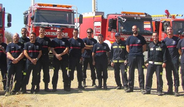 Tres de los cinco bomberos que participarán en esta iniciativa son rondeños