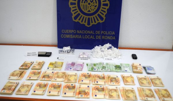 Imagen de los efectos intervenidos por los agentes