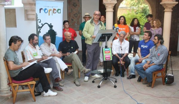 El patio mudéjar del Palacio de Mondragón acogió el acto de presentación de las candidaturas andaluzas de EQUO al Congreso de los Diputados.