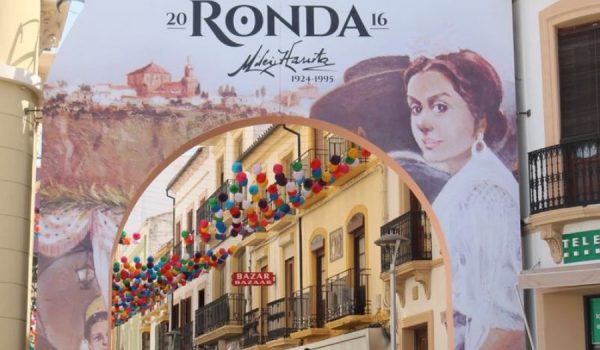La presentación de la portada se ha realizado esta mañana.