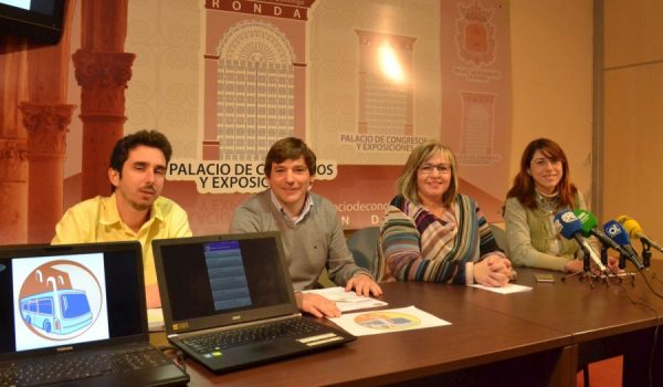 De izquierda a derecha: Carlos Gómez, Héctor Nieto, Isabel María Barriga y Laura Marín