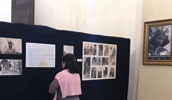 La muestra cuenta con documentos de gran valor histórico.