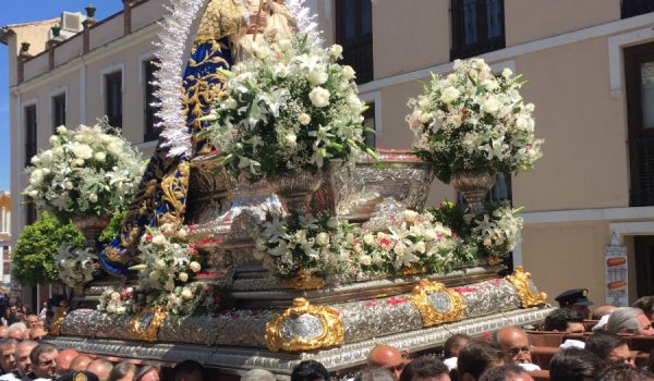 La Virgen de la Paz durante su salida procesional.