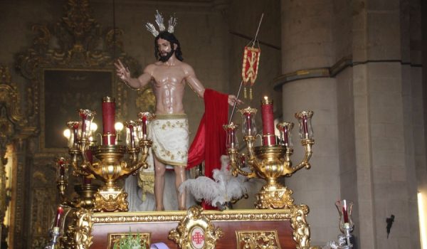 Imagen de Cristo Resucitado, una talla del veleño Israel Cornejo