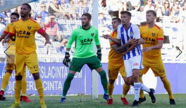 El rondeño mantuvo su portería a cero en el estreno con su nuevo club