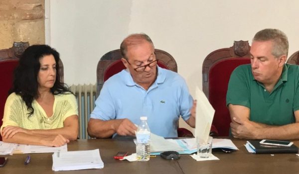 El portavoz de APR, Antonio Mª Marín Lara protagonizó los desencuentros más evidentes de la sesión