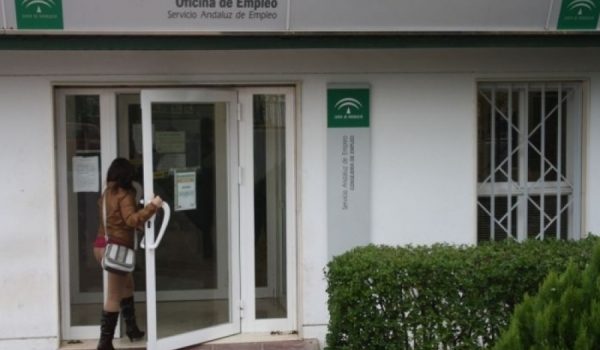 El sector servicios encabeza las contrataciones con 940 nuevos empleados en empresas dedicadas a la Hostelería