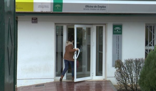 Oficina de Empleo de la Junta de Andalucía en el polígono El Fuerte.