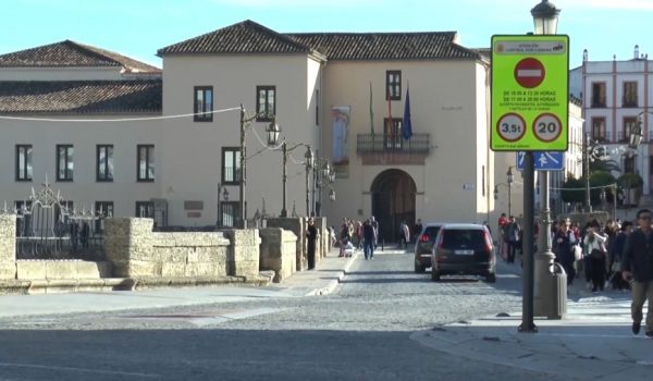 La medida será vigente a mediados de enero de 2019 coincidiendo con la puesta en marcha de las cámaras que controlan el paso de vehículos autorizados.