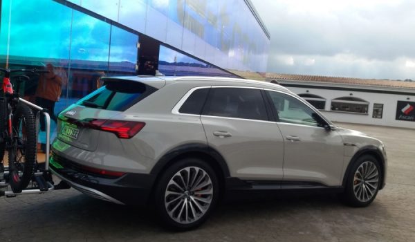 Unos 120 modelos de Audi E-Tron han sido probados por cientos de emprendedores, comerciantes e inversores que no han querido perderse esta cita internacional.