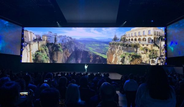 La imagen de Ronda ofrecieron unas vistas captadas por el Galaxy S10 desde el Puente Nuevo que permiten ver las casas colgantes del Tajo y la Hoya del Tajo.