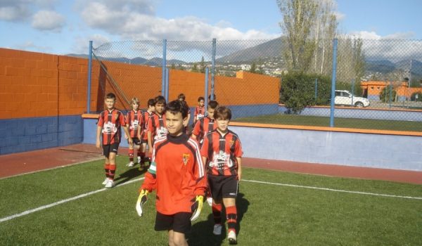 El Alevín A cayó por 6-3 en su visita a San Pedro de Alcántara