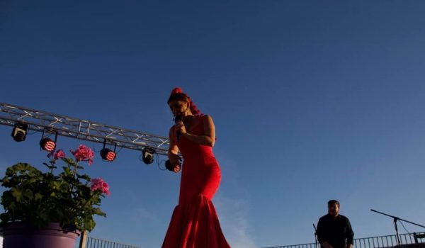 En su pregón la artista hizo alarde de un despliegue de eventos relativos a la historia de la Serranía de Ronda en el siglo XIX.