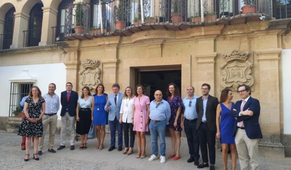 La consejera ha estimado que el estudio de viabilidad tendrá una duración de entre 18 y 24 meses.