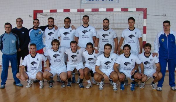La A.D. Balonmano Ronda no pudo sumar sus primeros puntos en Santa Fe.