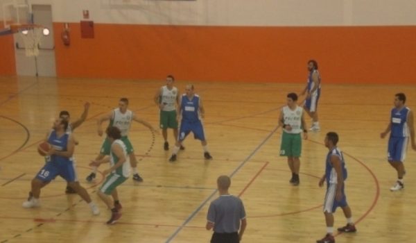 Los rondeños sufrieron el primer tropiezo en su andadura en la L.B.A.