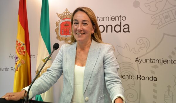 La delegada de Turismo, Alicia López, ha dado hoy a conocer la identidad de los premiados