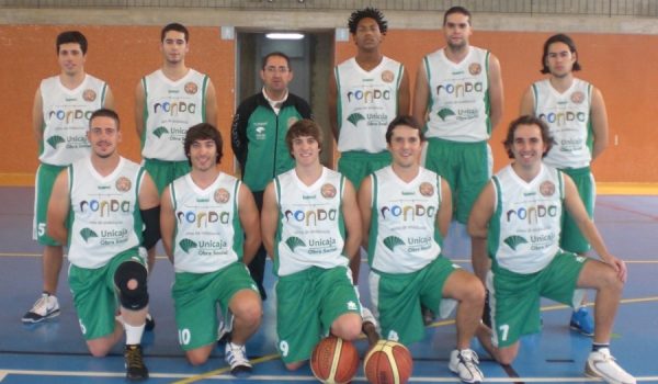 Jose, con 12 puntos y Chus y Manolete, con 10, máximos anotadores del C.B. Ronda.