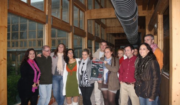 Organiza esta actividad el grupo de alumnos del curso de monitores socioculturales del OALPFE junto a la delegación de Juventud.