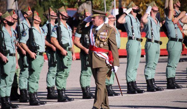 El general Salom presidió la formación del Día de la Inmaculada, Patrona del Arma de Infantería