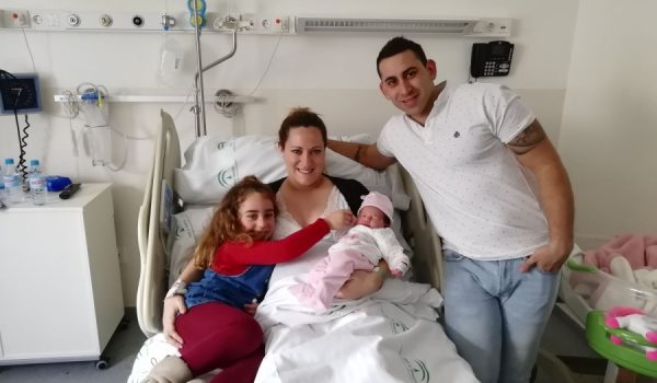 La pequeña Daniela adelantó su nacimiento, por parto natural, una semana.