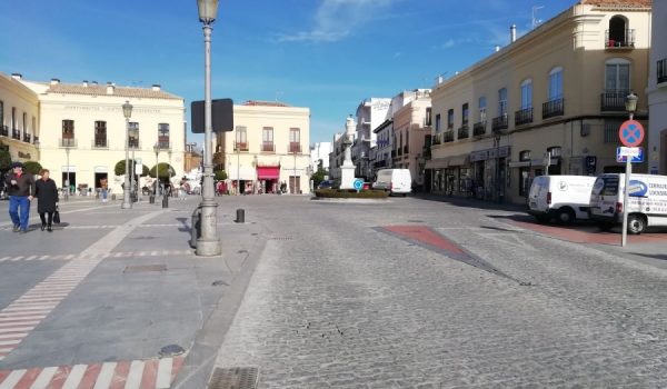 El material empleado, con piezas de hasta 40 centímetros de grosor, permitirá una mejor resistencia al tráfico rodado.