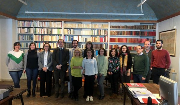 Varios docentes del IES Martín Rivero han estado presentes en la firma del convenio con la Real Maestranza de Caballería.
