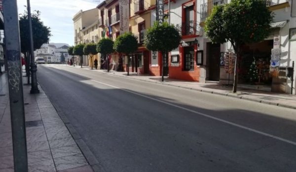 La asociación de empresarios ha informado de que se hizo eco de los detalles del proyecto el pasado lunes, dos semanas después del inicio de las obras.
