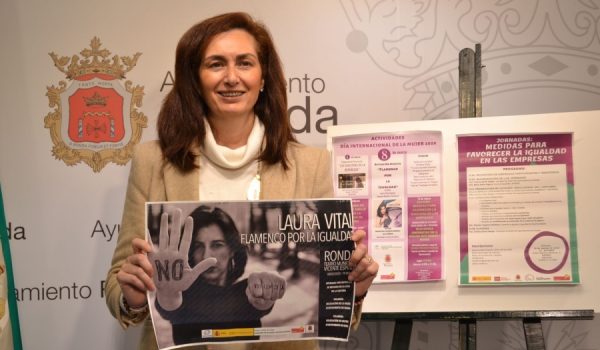 La delegada de Igualdad, Cristina Durán, ha incidido en la importancia de seguir trabajando por una igualdad real a nivel profesional y social.