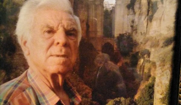 Foto del pintor cedida por su viuda María del Carmen Pérez.