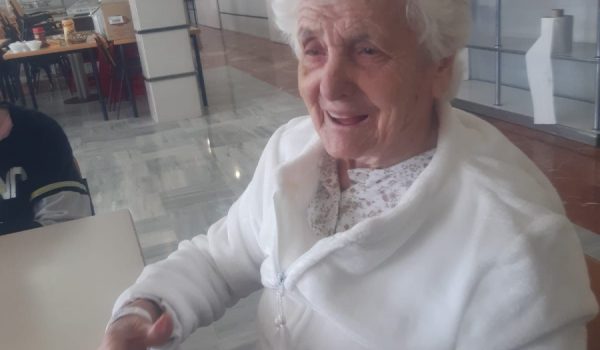 Imagen de la súper abuela rondeña, a punto de cumplir 107 años, hace escasos días en la residencia Tiempo Libre de La Línea de la Concepción